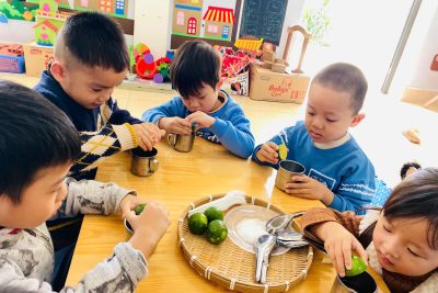 HOẠT ĐỘNG TRẢI NGHIỆM: BÉ  PHA NƯỚC CHANH