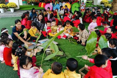 CHƯƠNG TRÌNH “XUÂN ẤM ÁP – TẾT YÊU THƯƠNG” NGÀY HỘI TRẢI NGHIỆM Ý NGHĨA CỦA CÁC BÉ TRƯỜNG MẦM NON KIM ĐÔNG